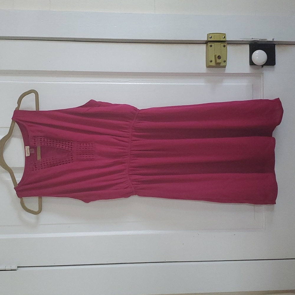 L - Casual dress with lace detail